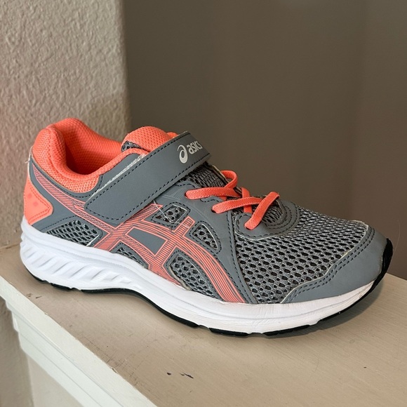 ASICS Youth Jolt 3 Running Grey/Coral 1014A034 Size 2.5 - Picture 2 of 9